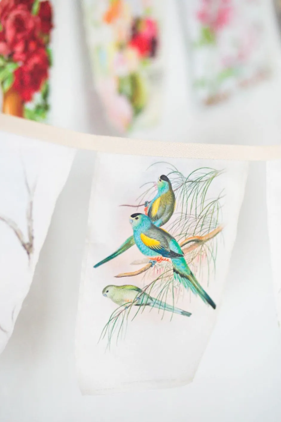 australian_birds_garland_organic_cotton_6.webp Sale Lazybones Australian Birds Garland *Organic Cotton