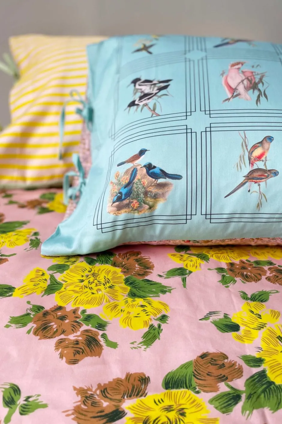 australian_birds_pillowcase_set_organic_cotton_4.webp Outlet Lazybones Australian Birds Pillowcase Set *Organic Cotton
