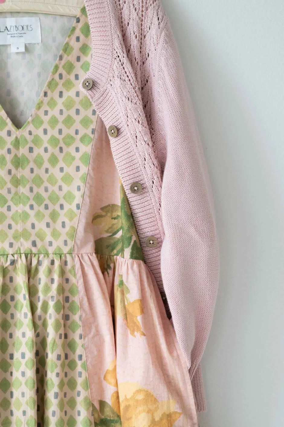 Online Lazybones Ava Cardigan Blossom *Organic Cotton