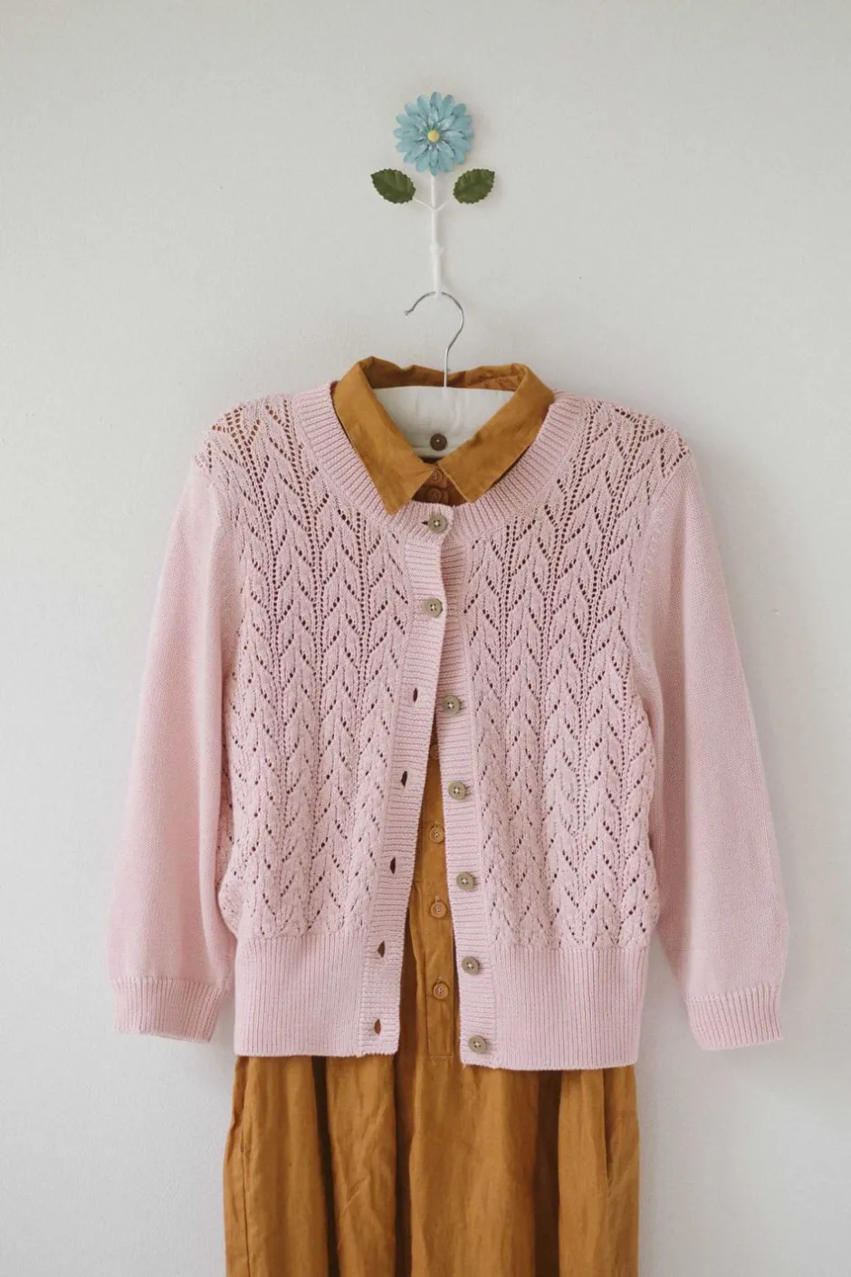 ava_cardigan_blossom_organic_cotton_4.webp Online Lazybones Ava Cardigan Blossom *Organic Cotton
