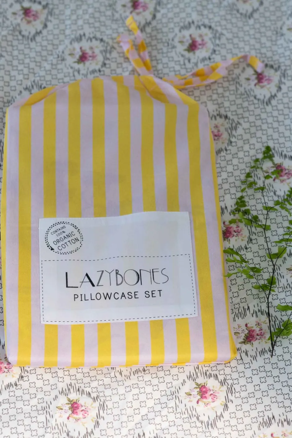 busy_garden_pillowcase_set_organic_cotton_3.webp New Lazybones Busy Garden Pillowcase Set *Organic Cotton
