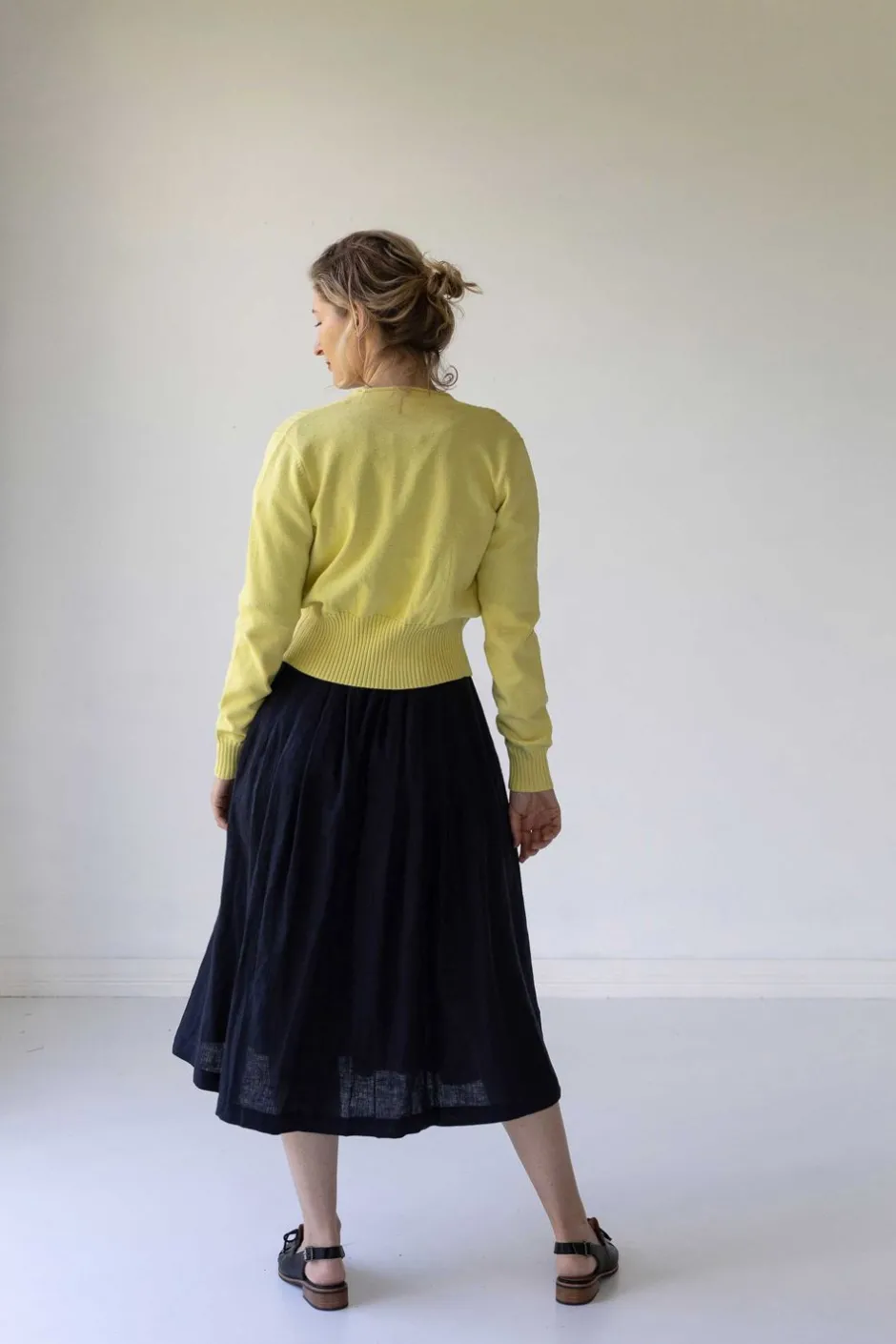carly_cardigan_in_muted_lime_organic_cotton_2.webp Cheap Lazybones Carly Cardigan In Muted Lime *Organic Cotton