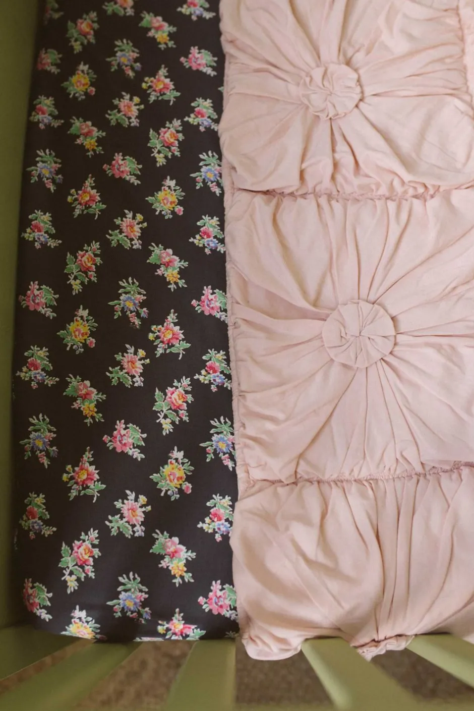 cot_quilt_rosette_tuscan_pink_organic_cotton_4.webp Best Sale Lazybones Cot Quilt Rosette Tuscan Pink *Organic Cotton
