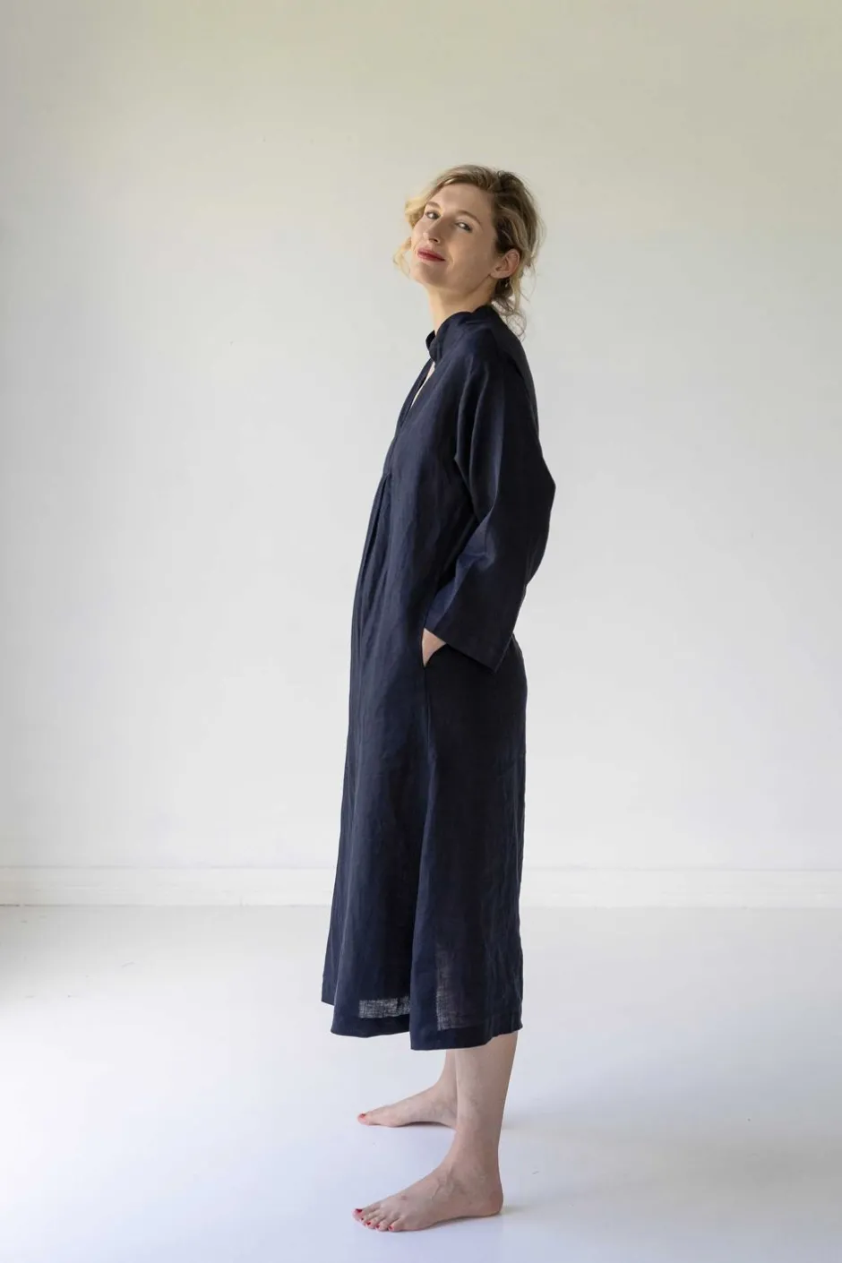emma_linen_dress_in_dark_navy_3.webp Cheap Lazybones Emma Linen Dress In Dark Navy