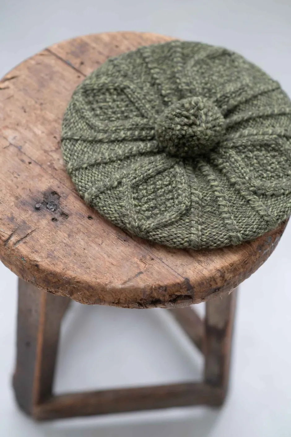 farragh_beret_green_3.webp Discount Lazybones Farragh Beret Green