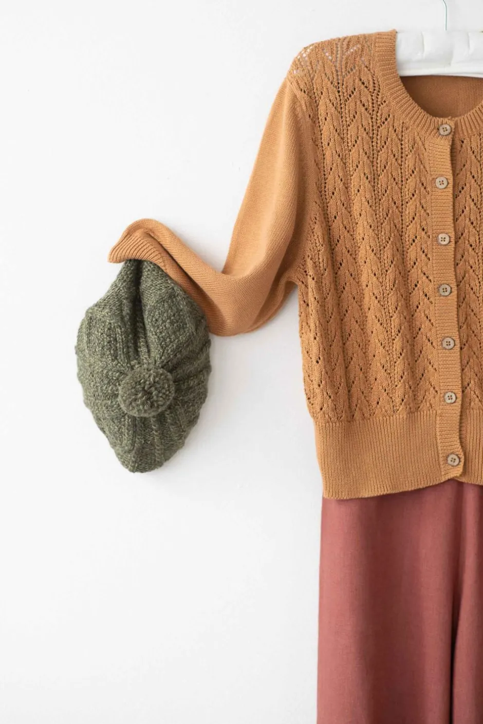 farragh_beret_green_5.webp Discount Lazybones Farragh Beret Green