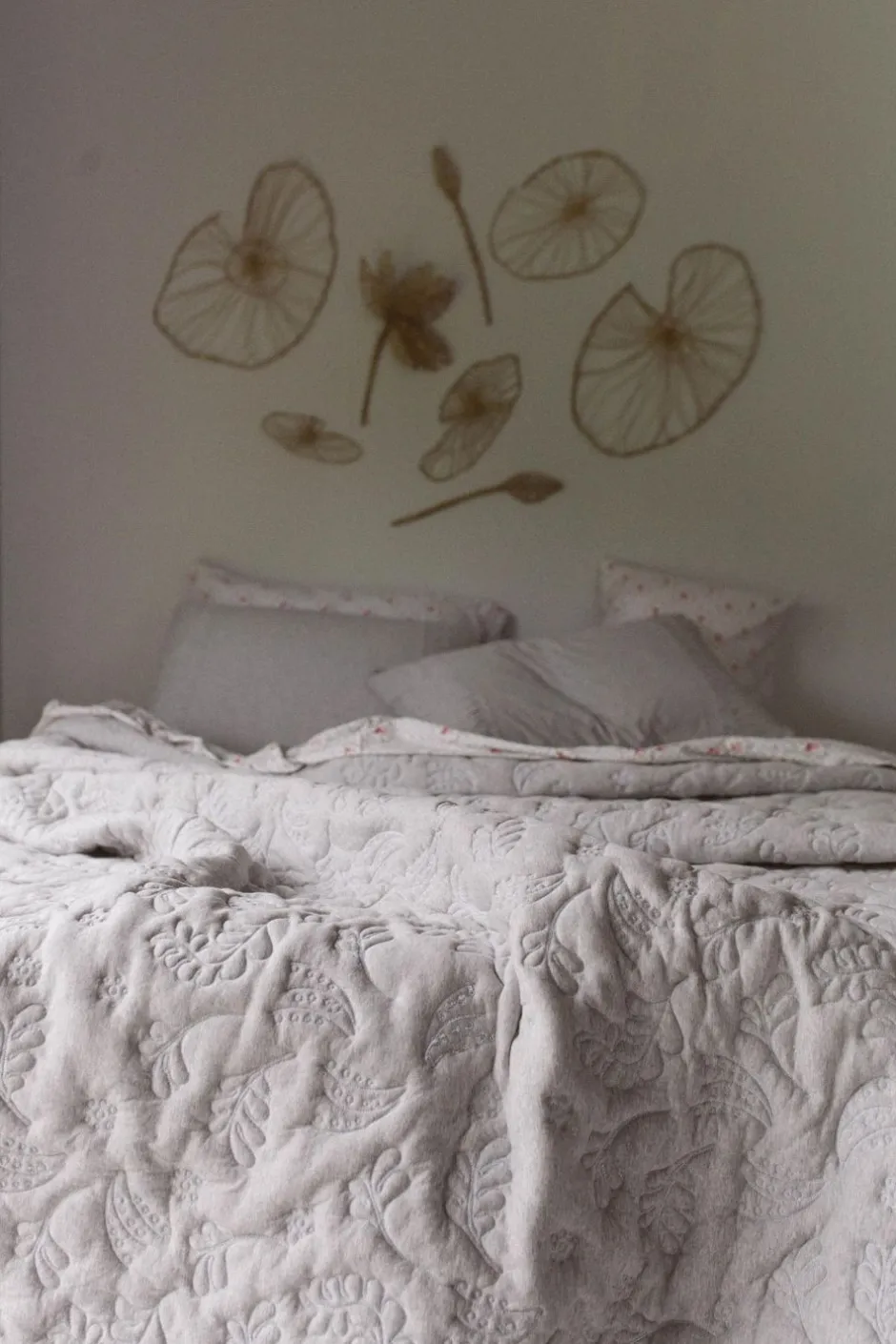garden_quilt_in_grassgrey_organic_cotton_8.webp Flash Sale Lazybones Garden Quilt In Grass/Grey *Organic Cotton