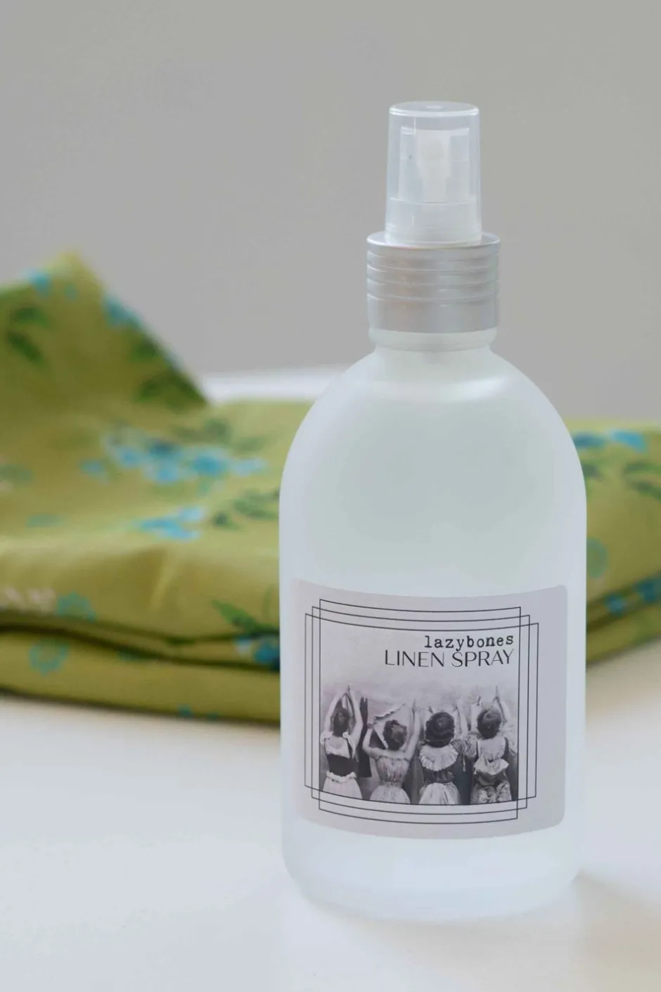linen_spray_with_lavender__eucalyptus_2.webp Fashion Lazybones Linen Spray With Lavender & Eucalyptus