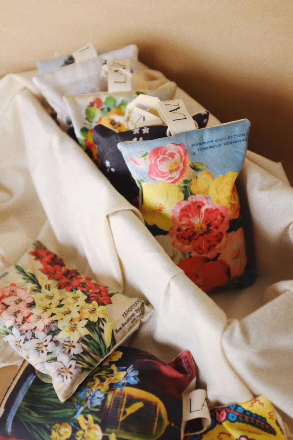 Best Sale Lazybones Paisley - Orange & Clove Scented Sachet