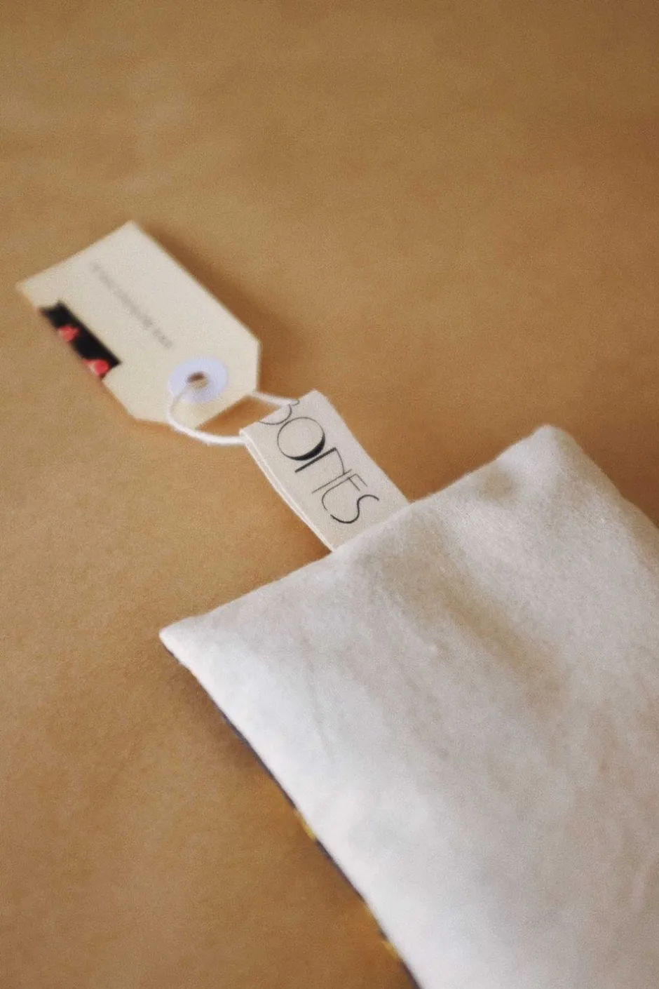 paisley__orange__clove_scented_sachet_2.webp Best Sale Lazybones Paisley - Orange & Clove Scented Sachet