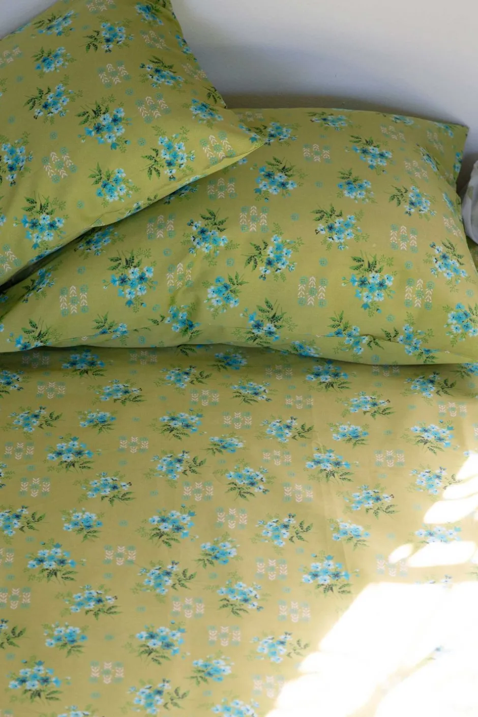 pillowcase_set_in_avonlea_moss_organic_cotton_2.webp Outlet Lazybones Pillowcase Set In Avonlea Moss *Organic Cotton