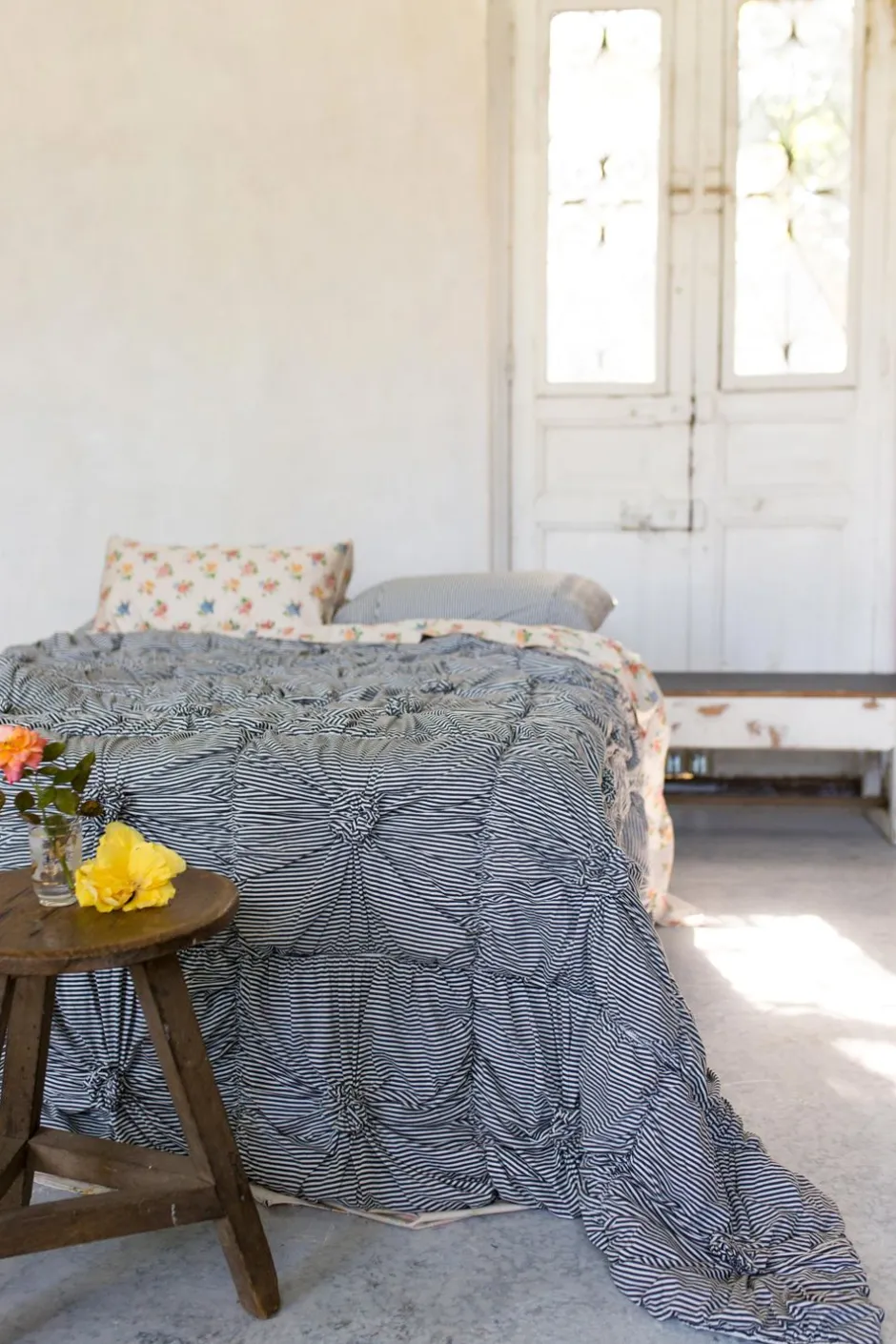 rosette_quilt_in_charcoal_stripe_organic_cotton_2.webp Best Lazybones Rosette Quilt In Charcoal Stripe *Organic Cotton