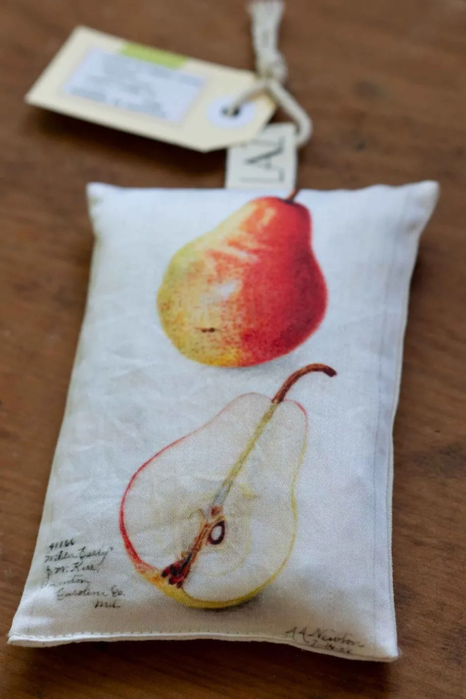 Shop Lazybones Scented Sachet Pyrus