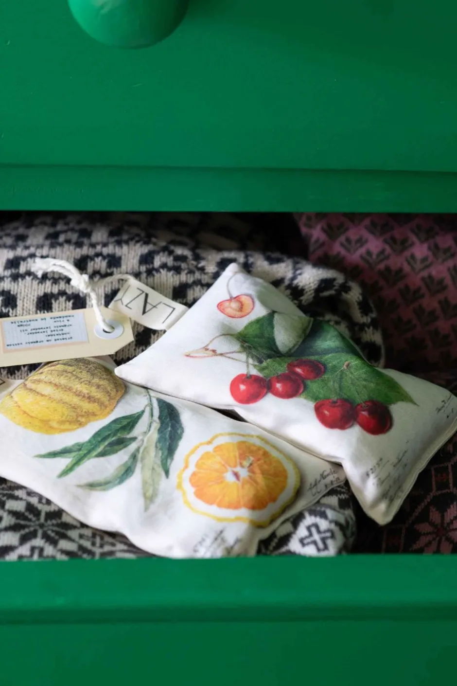Online Lazybones Scented Sachet Rubus