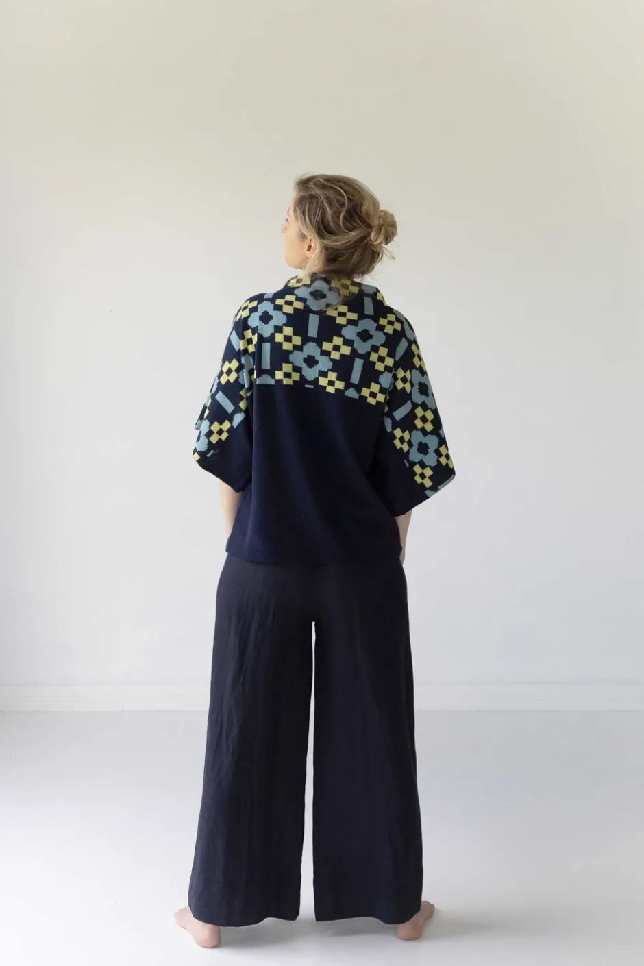 tamara_jumper_in_bellis_organic_cotton_4.webp Shop Lazybones Tamara Jumper In Bellis *Organic Cotton