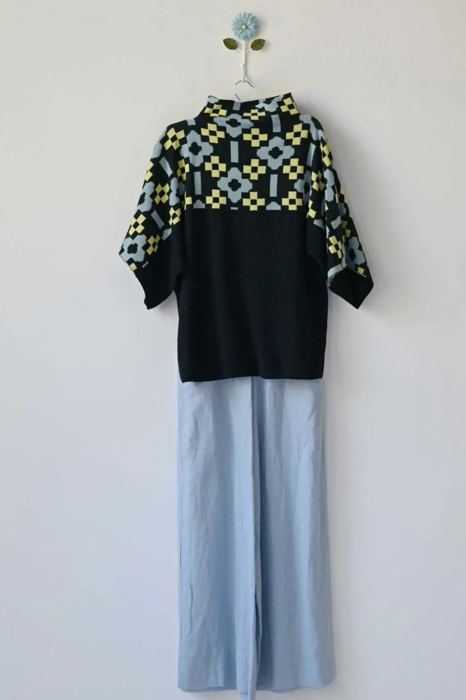 tamara_jumper_in_bellis_organic_cotton_5.webp Shop Lazybones Tamara Jumper In Bellis *Organic Cotton