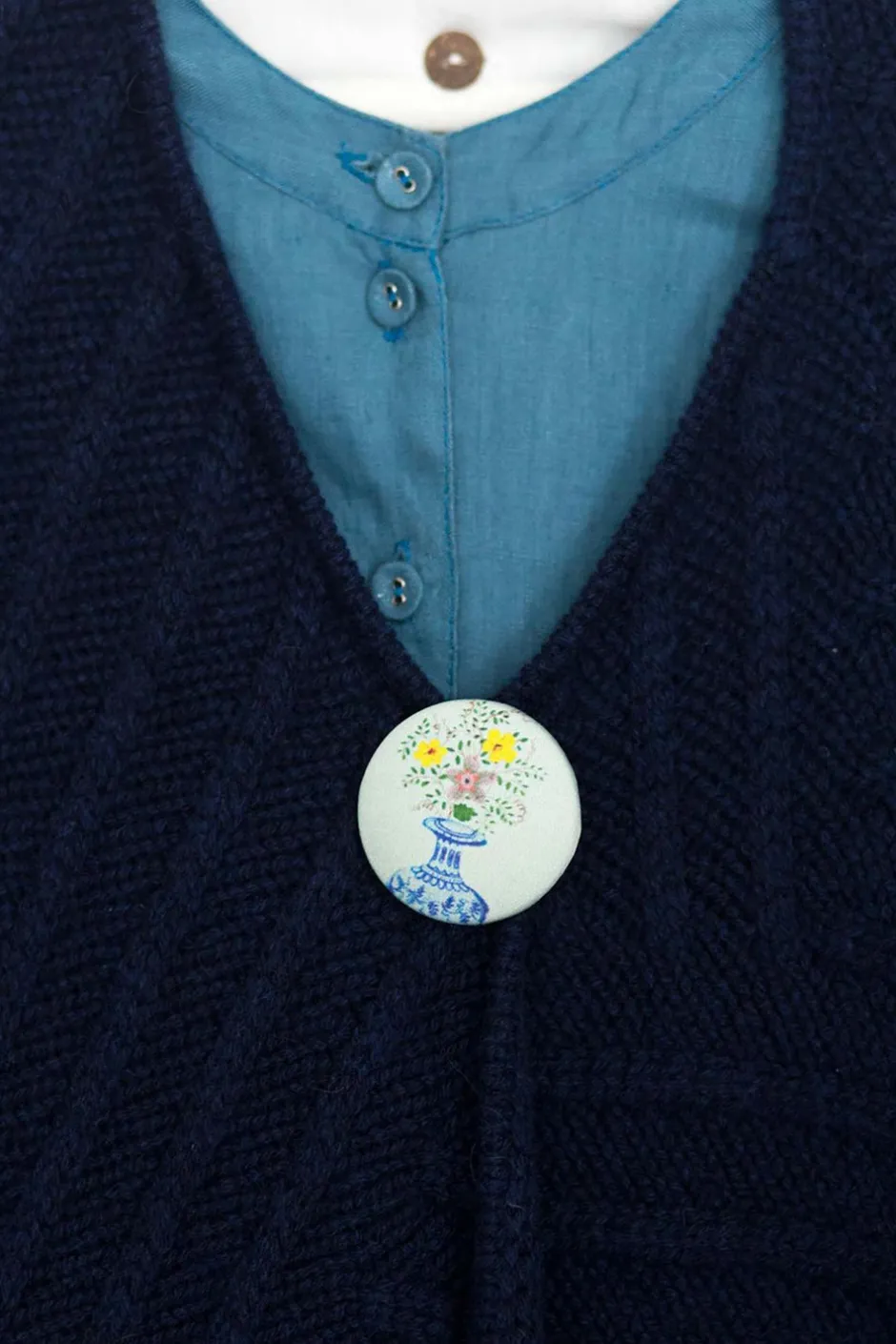 Hot Lazybones Valentine Vase Brooch