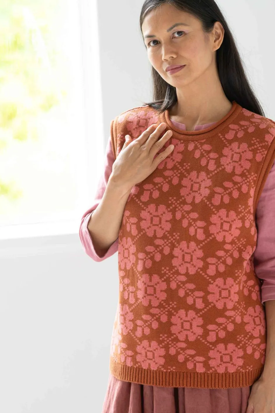 valerie_vest_floral_organic_cotton_3.webp Outlet Lazybones Valerie Vest Floral *Organic Cotton