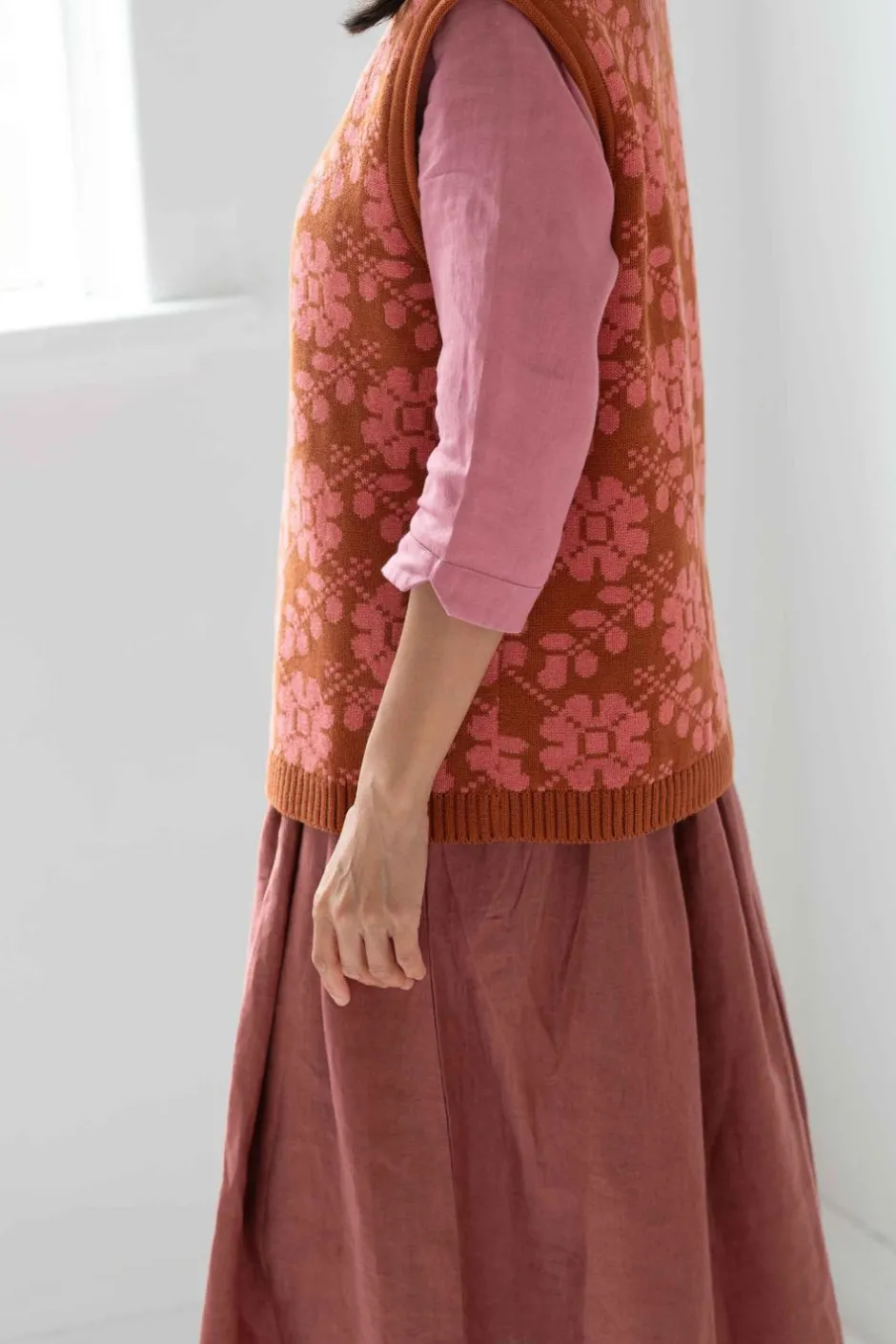 valerie_vest_floral_organic_cotton_5.webp Outlet Lazybones Valerie Vest Floral *Organic Cotton